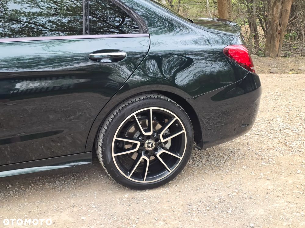 Mercedes-Benz Klasa C 300 9G-TRONIC AMG Line - 7