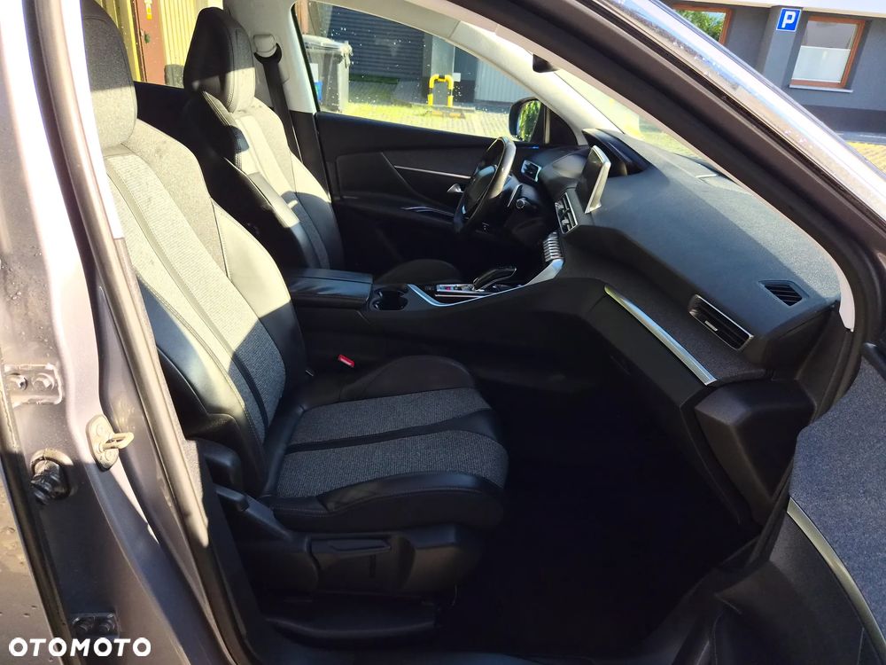 Peugeot 3008 1.2 PureTech Allure S&S EAT6 - 10