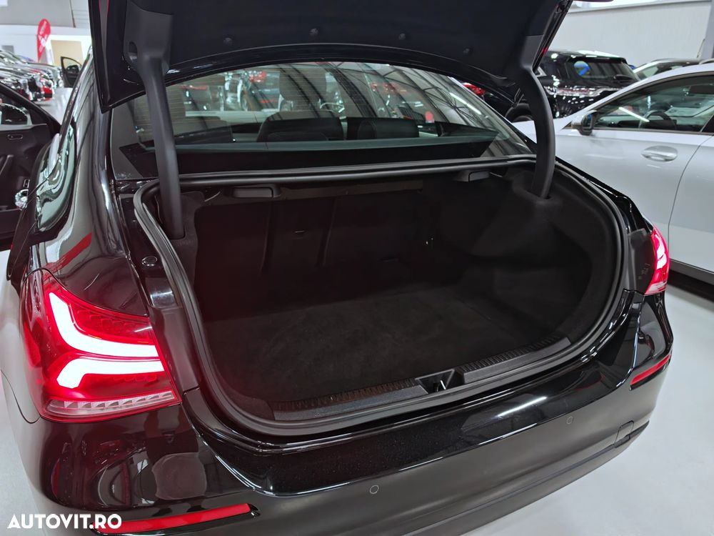 Mercedes-Benz A 180 d 8G-DCT - 38