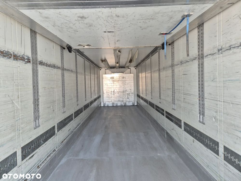 Schmitz Cargobull CARRIER MAXIMA 1300 / WINDA / DOPPEL STOCK / ŚCIANA GRODZIOWA / KWIATÓWKA / BELKI / PODNOSZONA OŚ / z Niemiec / TOP STAN 2011/ CARRIER CHŁODNIA CHLODNIA LODÓWKA PODWÓJNY ZAŁADUNEK PIĘTROWA - 7