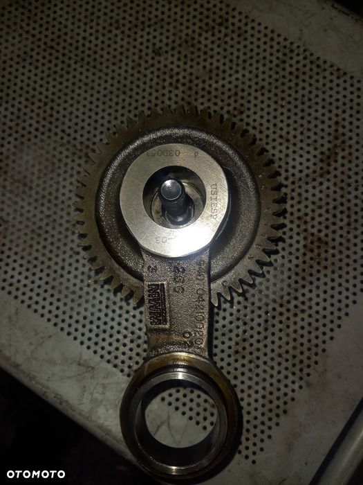 Koło zębate pośrednie głowicy LT 46 2.8 tdi  AUH - 7