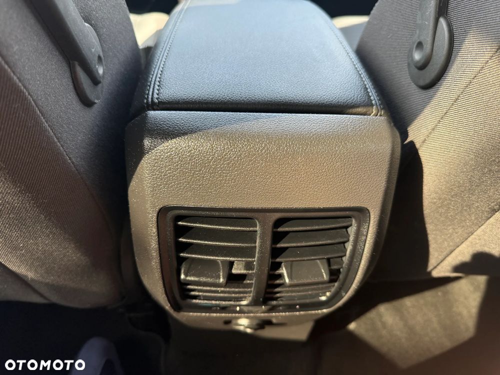 Ford Grand C-MAX 1.5 EcoBoost Start-Stopp-System Titanium - 20