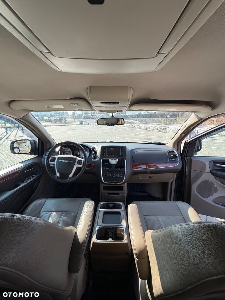 Chrysler Town & Country 3.6 Touring - 4