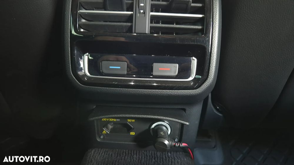 Volkswagen Passat 2.0 TDI DSG (BlueMotion Technology) Comfortline - 17