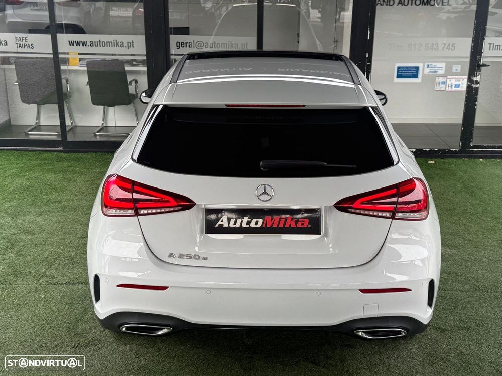 Mercedes-Benz A 250 e AMG Line - 13