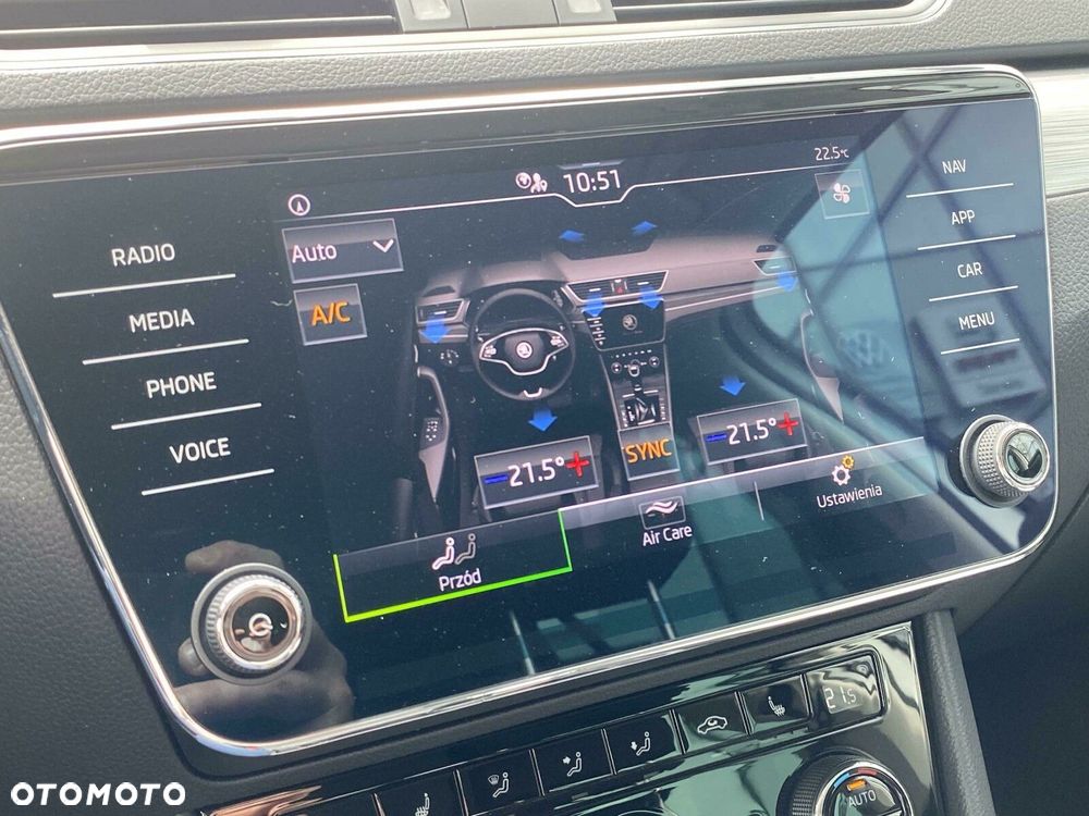 Skoda Superb 1.5 TSI Ambition DSG - 32