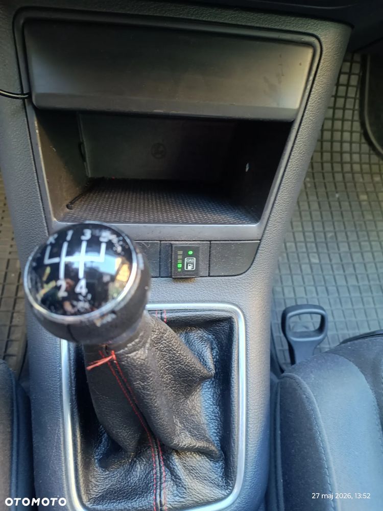 Volkswagen Golf - 20