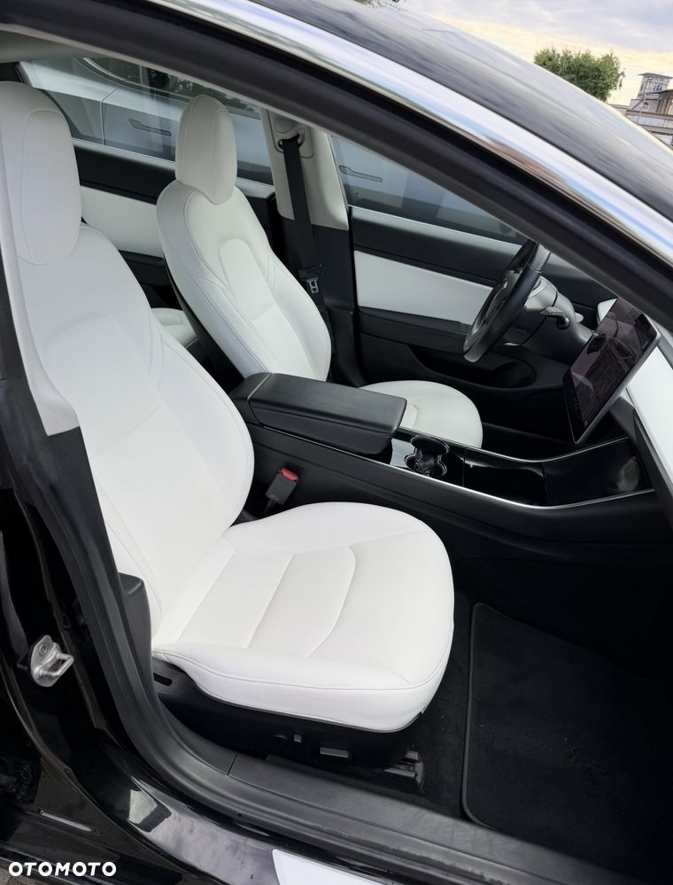Tesla Model 3 Long Range AWD - 5
