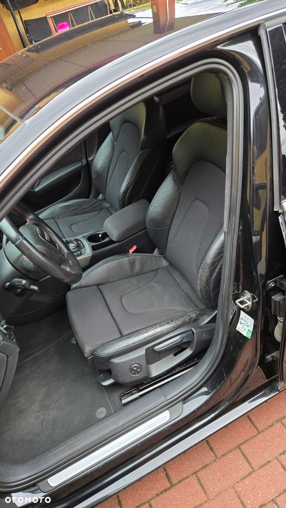 Audi A4 Limousine - 8