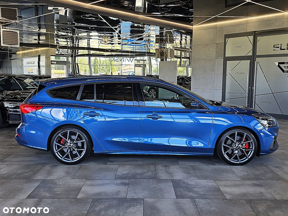 Ford Focus - 11