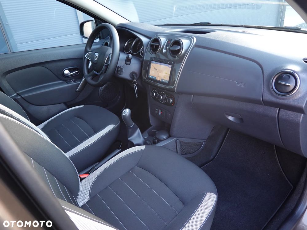 Dacia Sandero Stepway 0.9 TCe Laureate S&S - 19