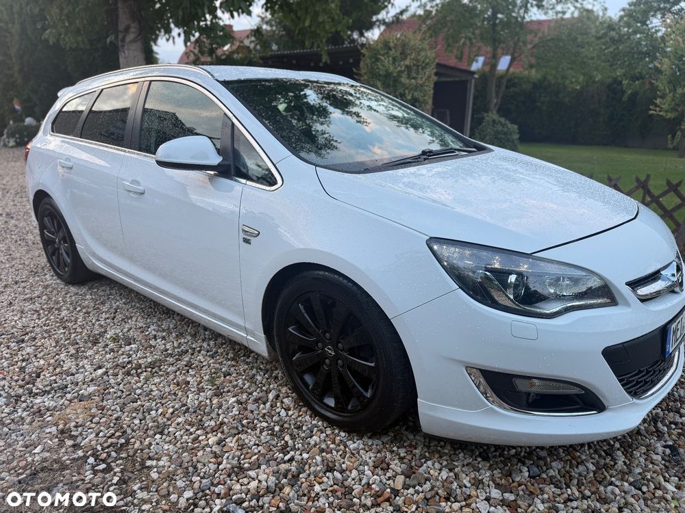 Opel Astra 2.0 CDTI Cosmo - 25