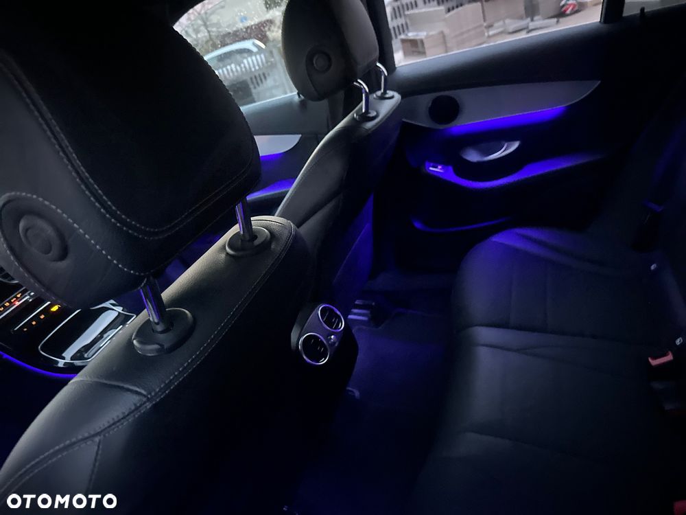 Mercedes-Benz GLC - 36