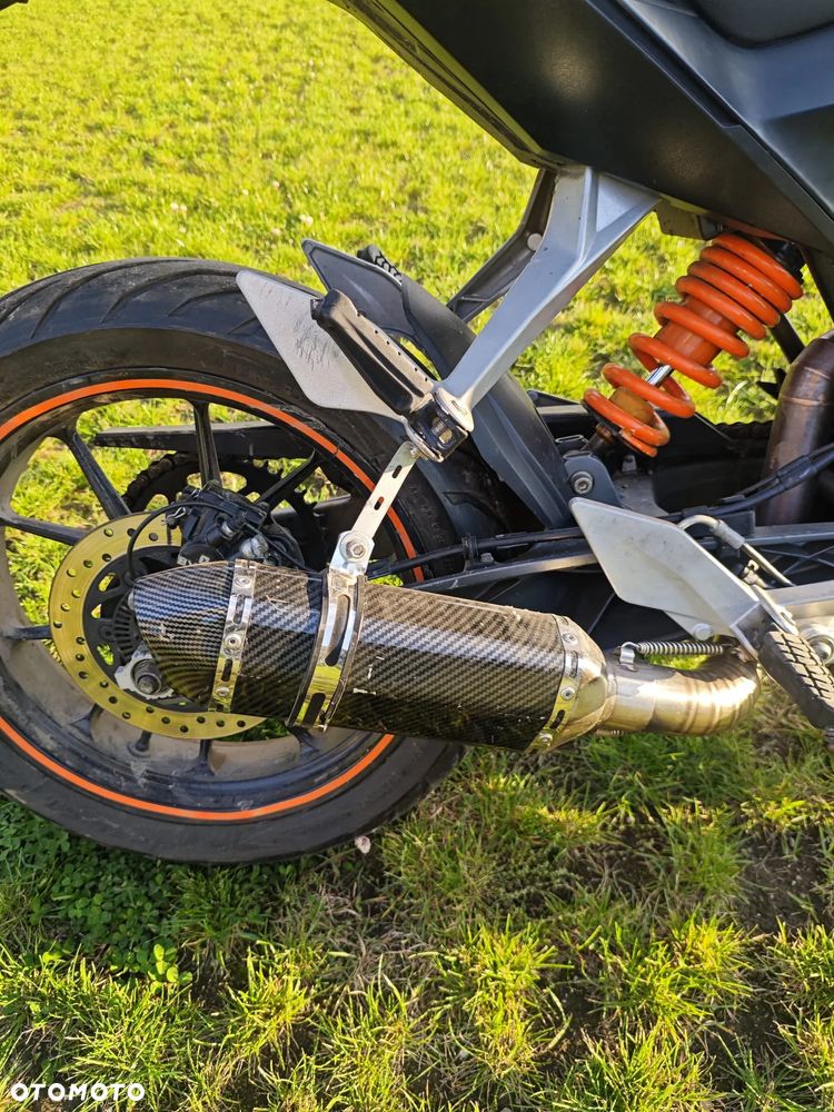 KTM Duke 125 - 17