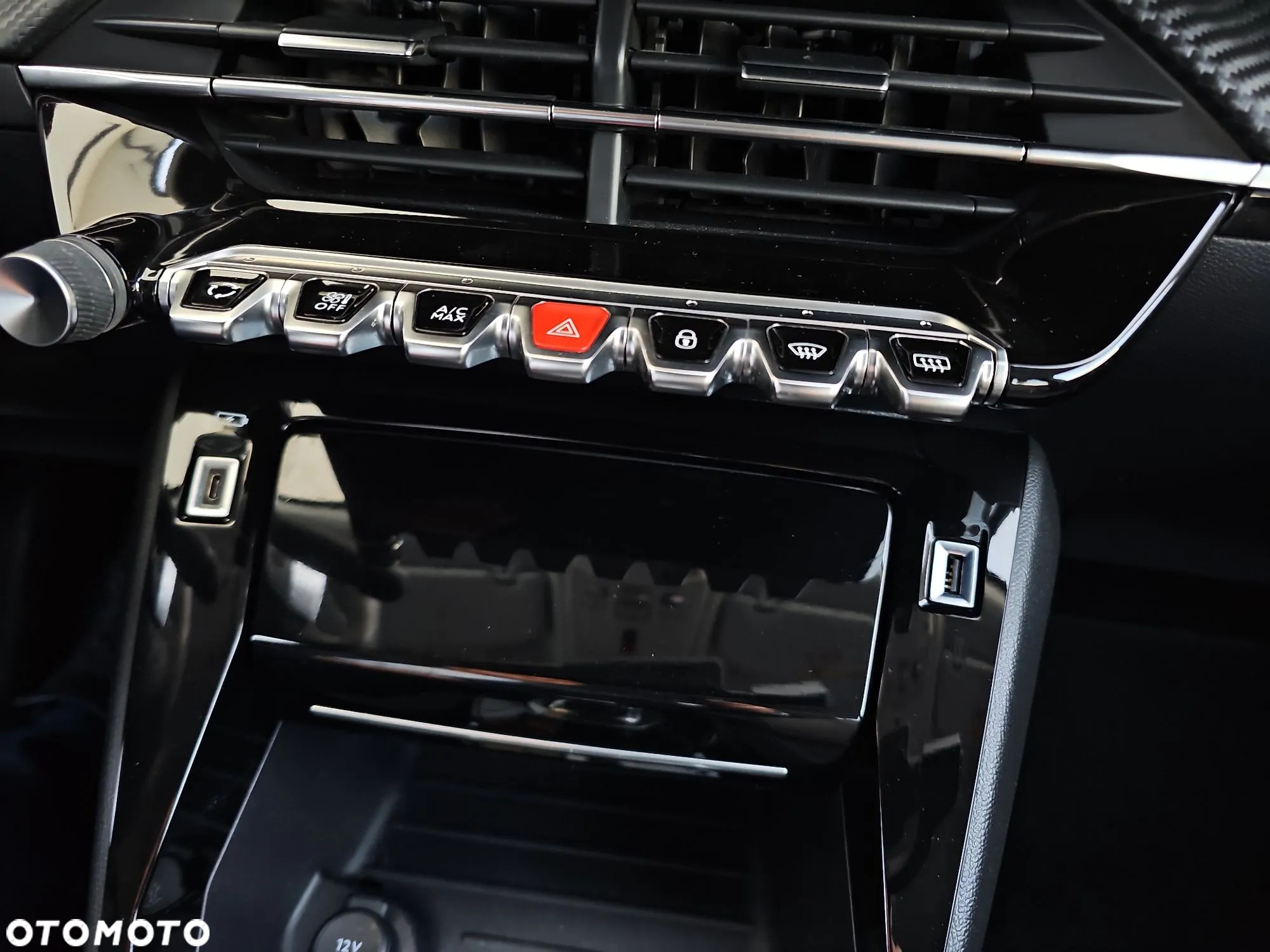 Peugeot 2008 PureTech 130 EAT8 Allure Pack - 22