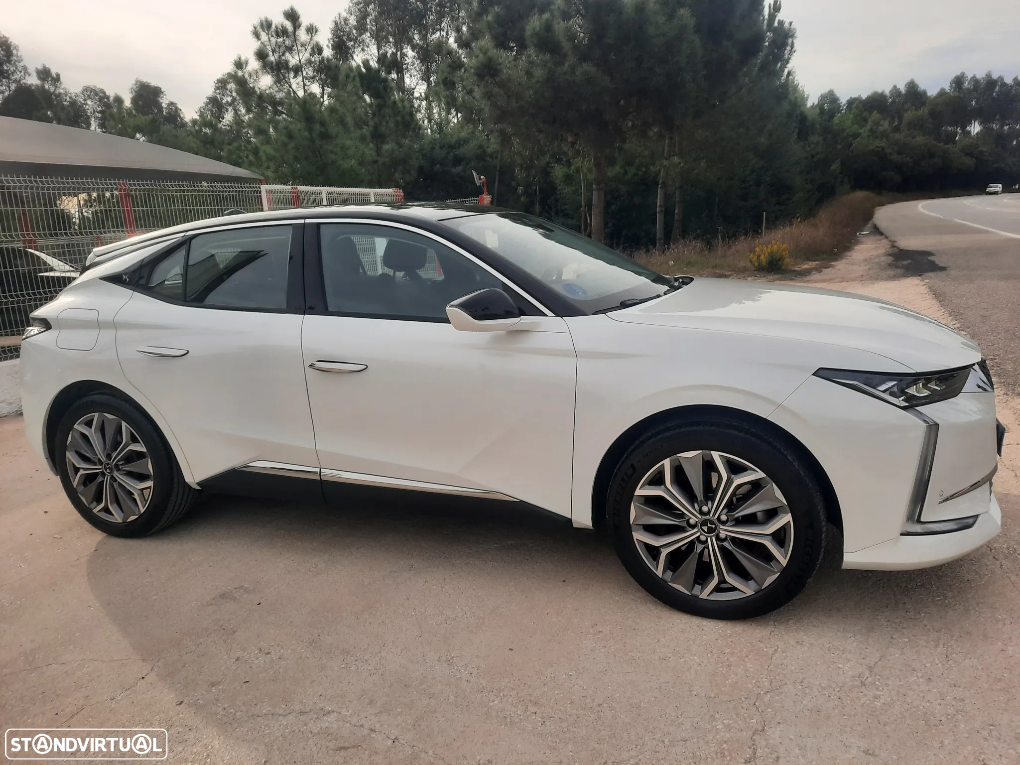 DS DS4 E-Tense Performance Line EAT8 - 9