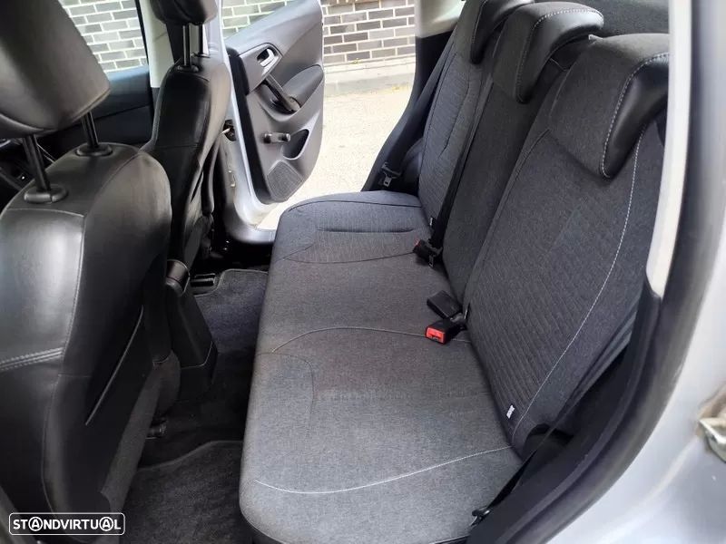 Citroën C3 1.2 VTi Collection — fotografia 4