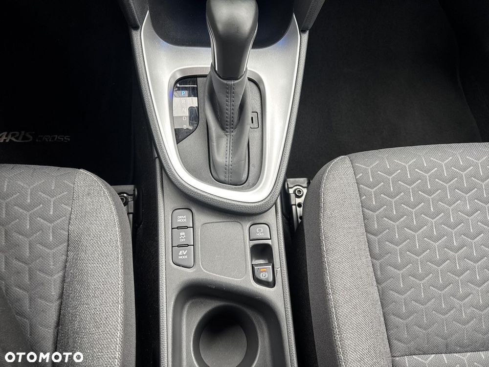 Toyota Yaris Cross Hybrid 1.5 Comfort - 30