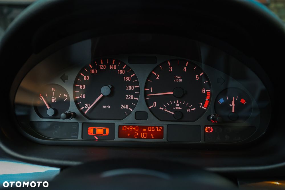 BMW Seria 3 323i - 27