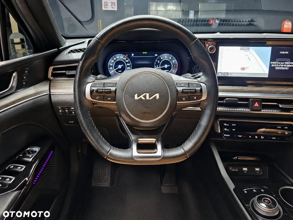 Kia K5 - 11