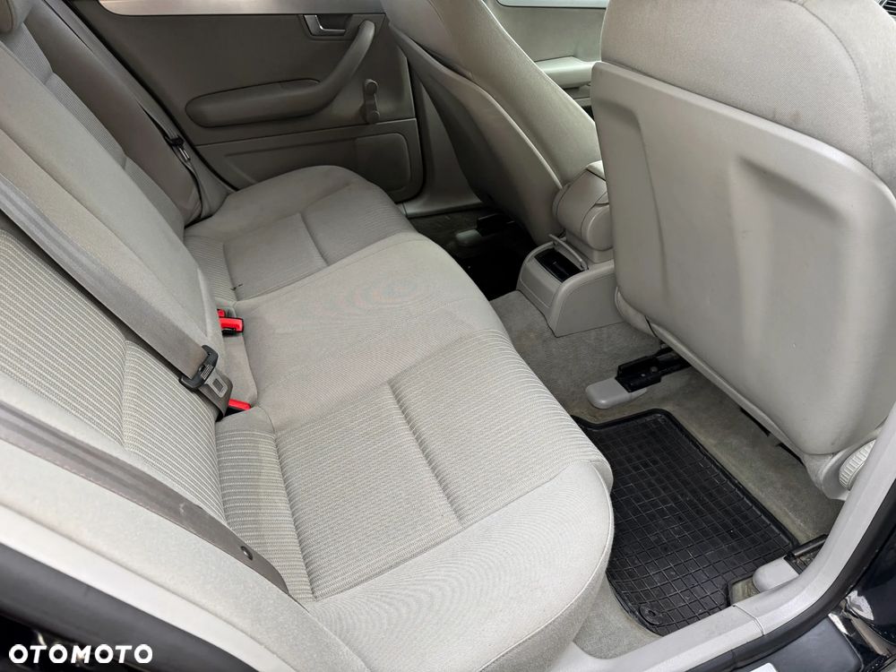 Audi A4 Avant 2.0 TDI Multitronic - 10