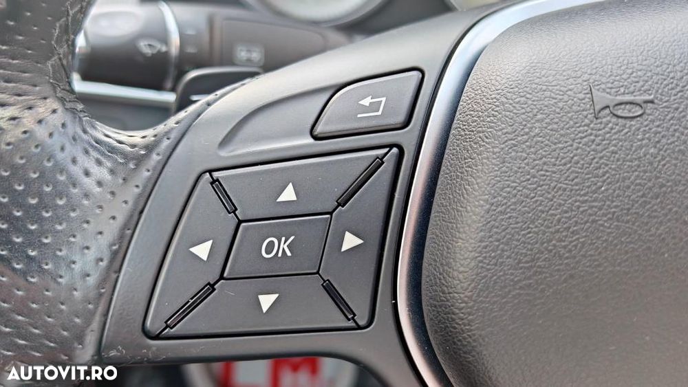 Mercedes-Benz E 220 CDI DPF BlueEFFICIENCY 7G-TRONIC Avantgarde - 21
