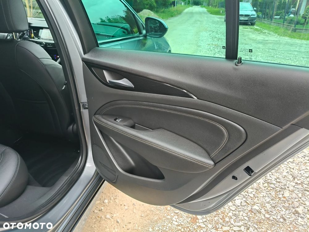 Opel Insignia 2.0 Exclusive - 21