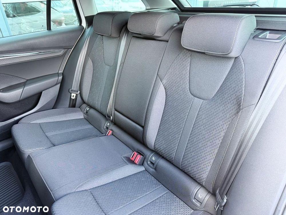 Skoda Octavia 2.0 TDI Style - 23