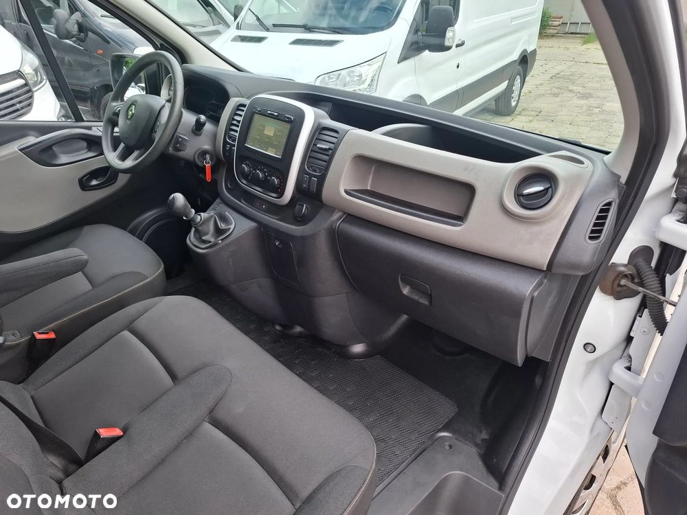 Renault Trafic Klima 3osobowy POJEDYNCZE TURBO Faktura VAT 23% - 17
