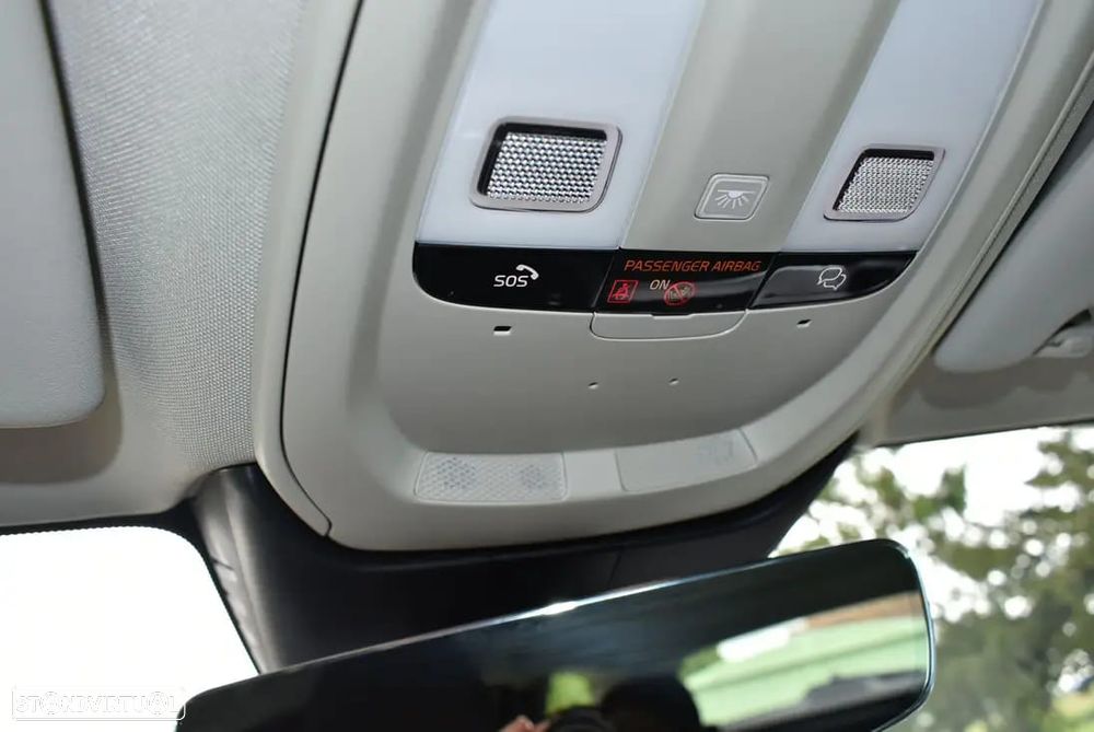 Volvo V60 2.0 B4 Core - 21