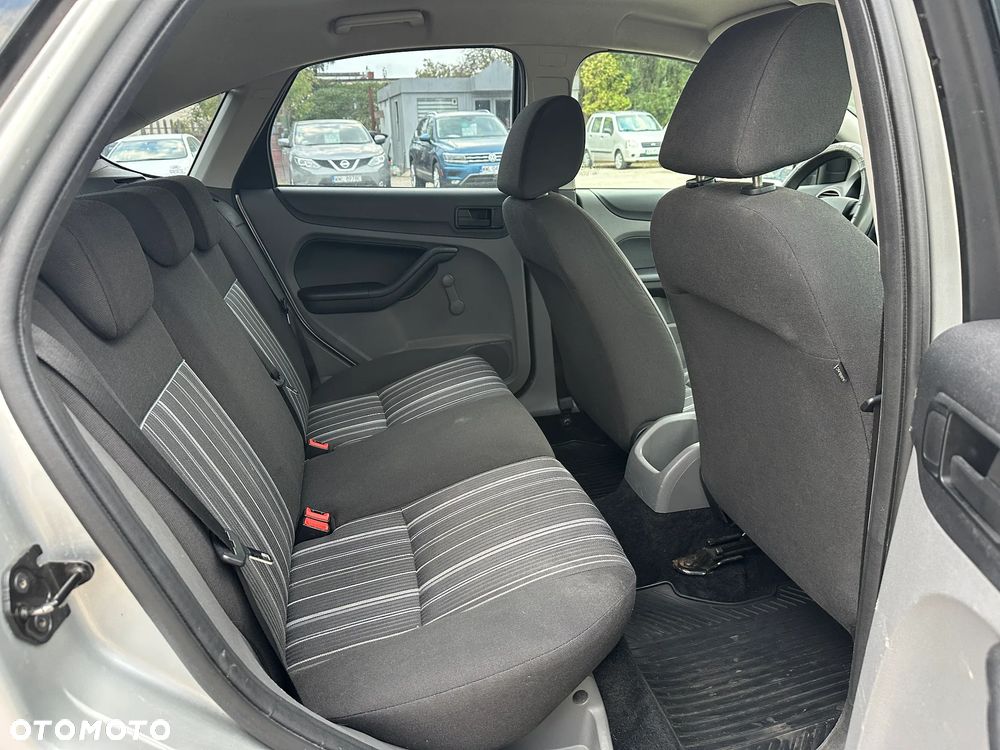 Ford Focus - 17