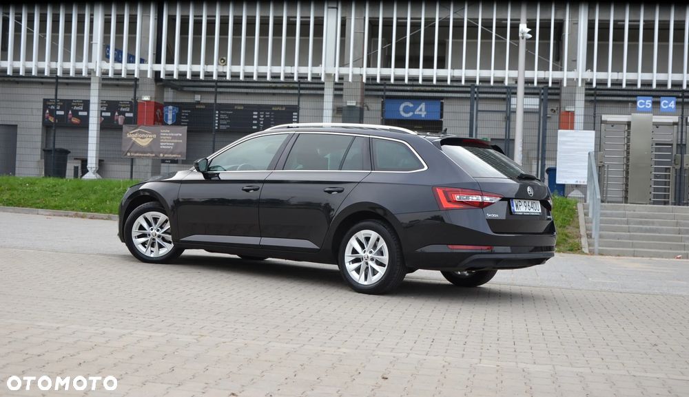 Skoda Superb 2.0 TDI Style - 7