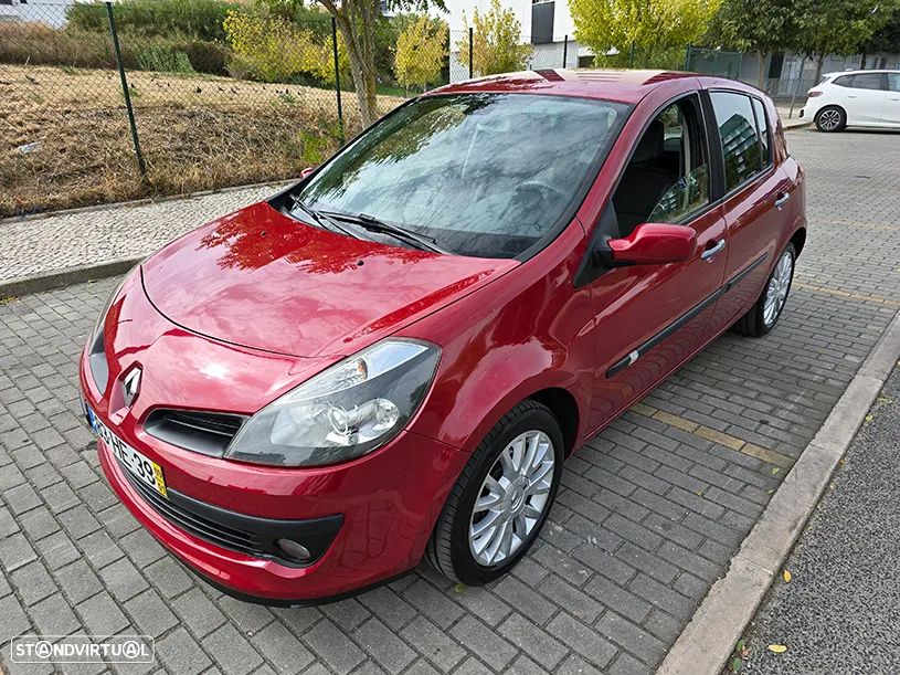Renault Clio 1.2 TCE Dynamique S - 1