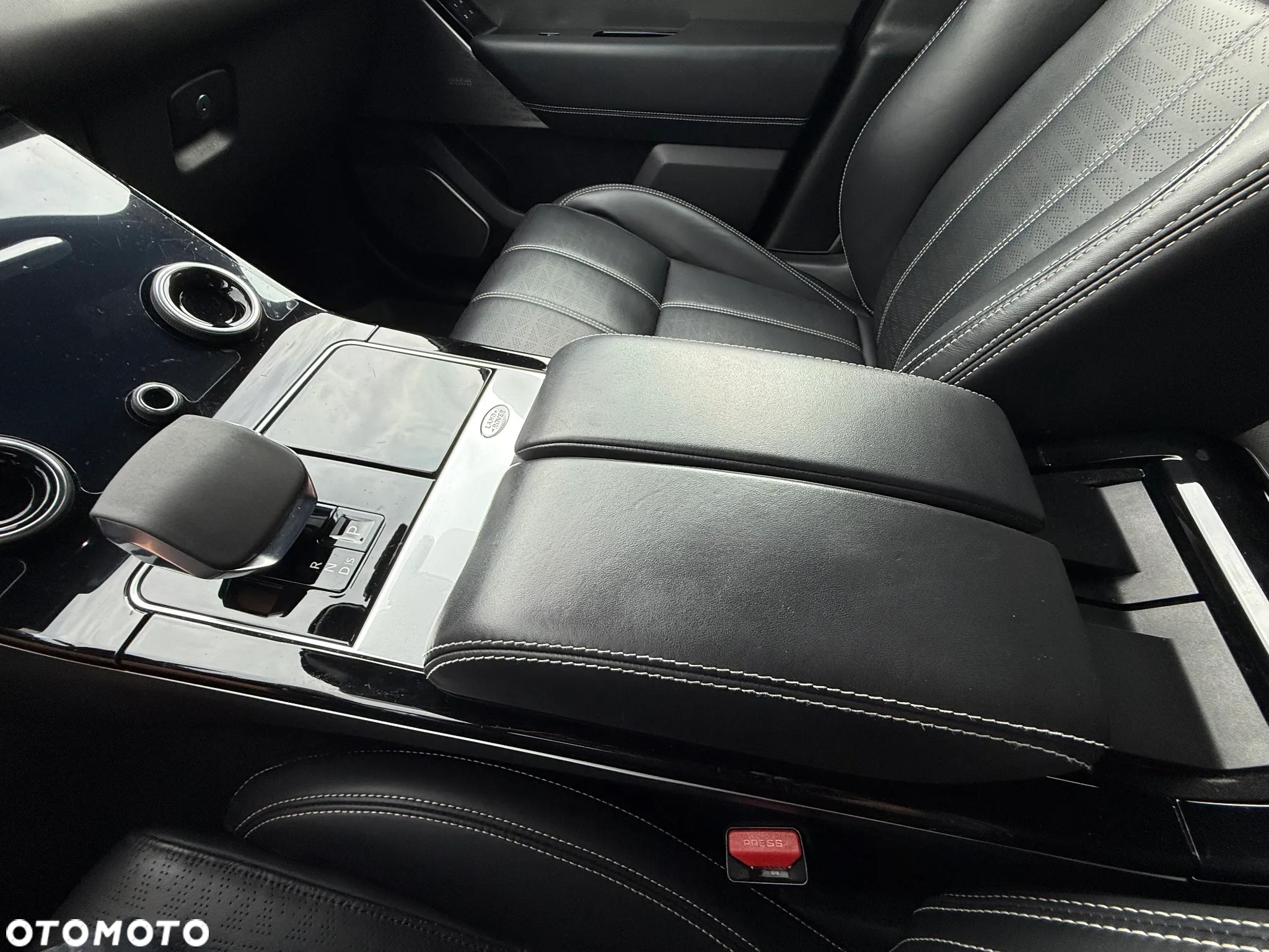 Land Rover Range Rover Velar 3.0 SD6 HSE - 13