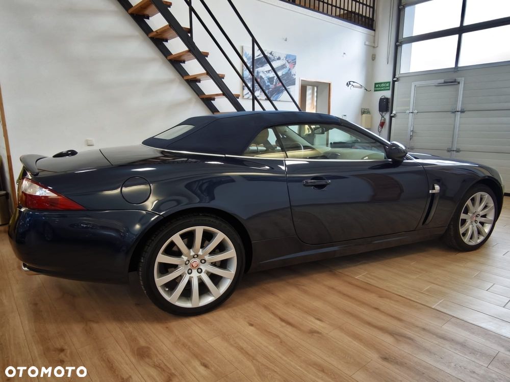 Jaguar XK 4.2 V8 - 8