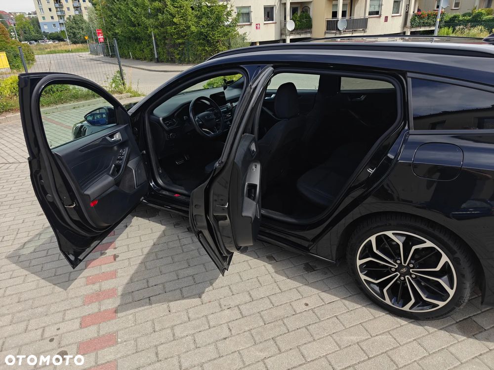 Ford Focus 1.5 EcoBlue Start-Stopp-System ST-LINE DESIGN - 13