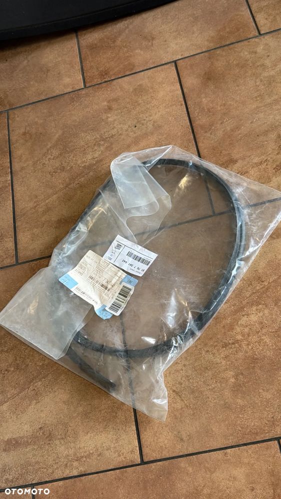 USZCZELKA DRZWI PRAWA PRAWY PRZÓD PRZEDNIA BMW 7 G11 G12 7341642 NOWA