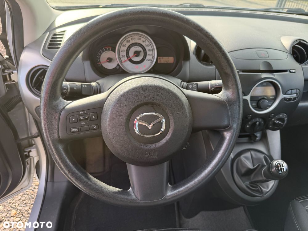 Mazda 2 - 27