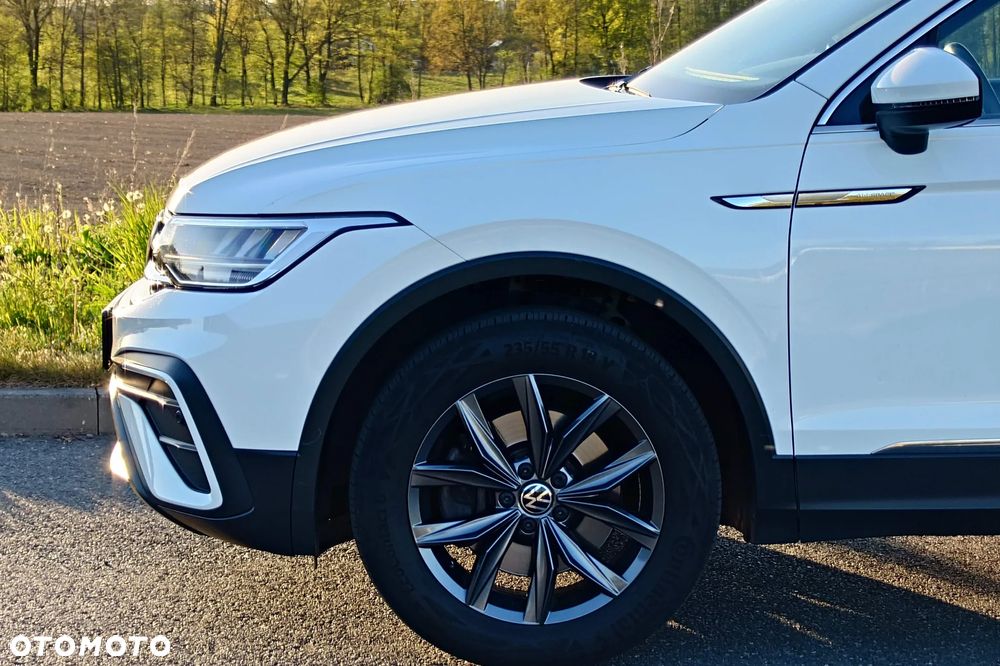 Volkswagen Tiguan 2.0 TSI 4Mot Life DSG - 2
