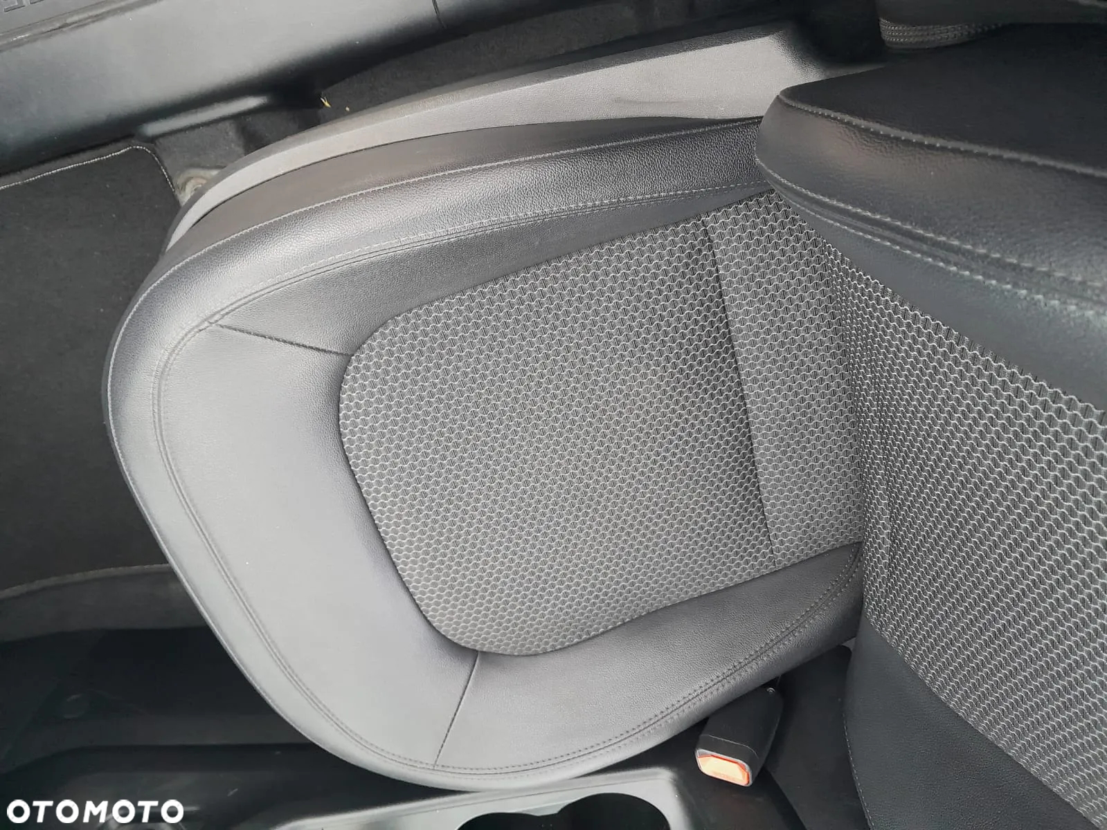 Hyundai ix35 2.0 Premium 2WD - 25