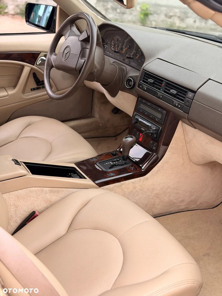 Mercedes-Benz SL - 8