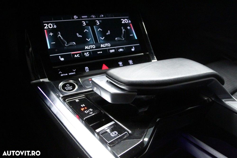 Audi e-tron Sportback - 14