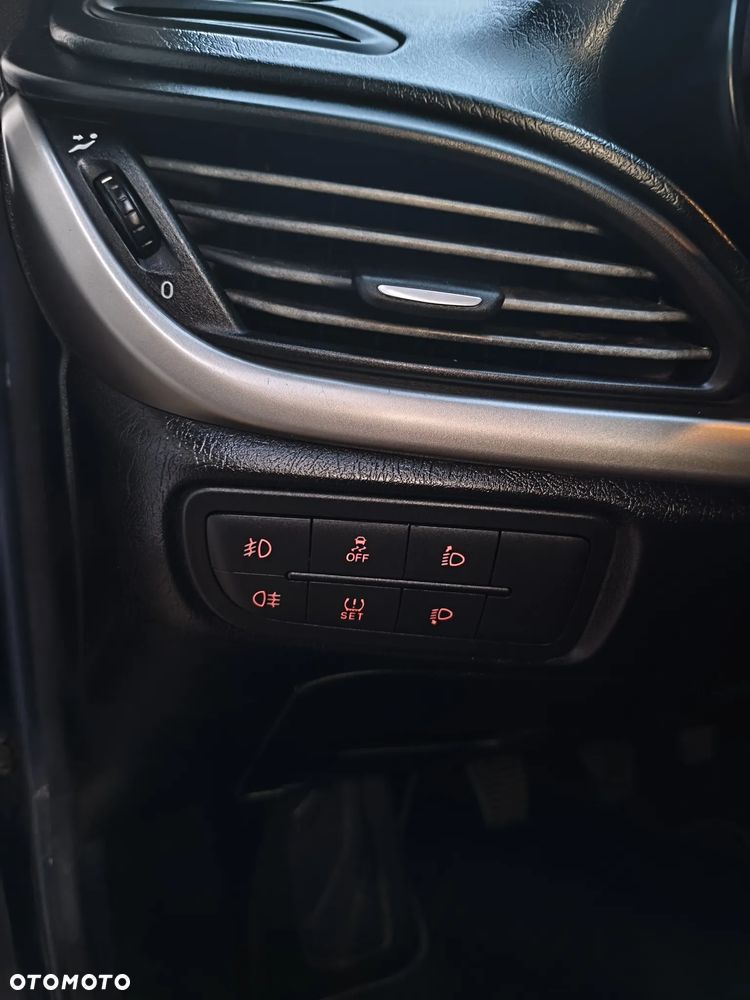 Fiat Tipo 1.4 T-Jet Sport - 31