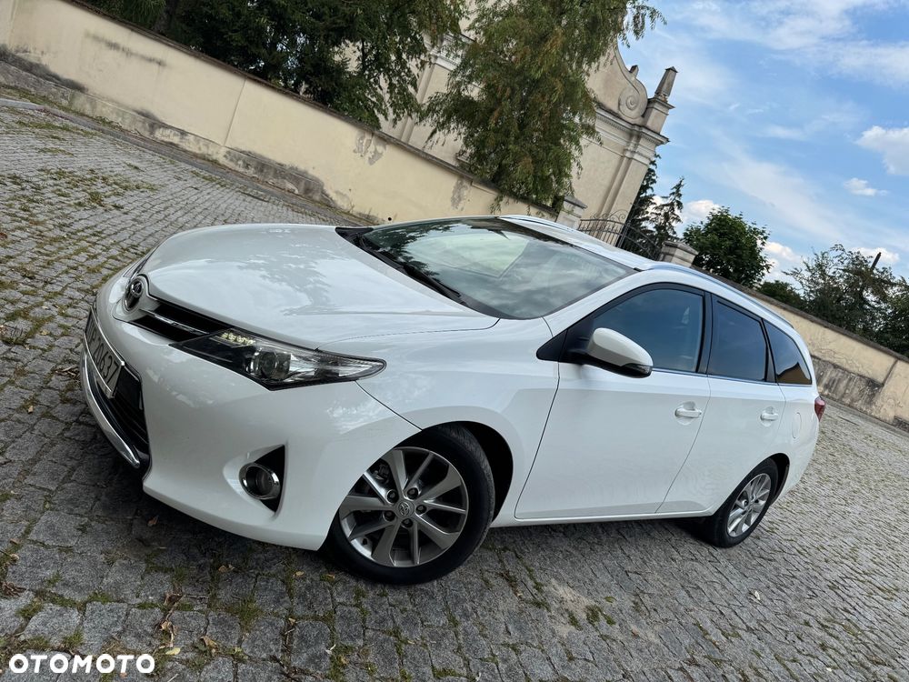 Toyota Auris 1.4 D-4D Comfort - 3