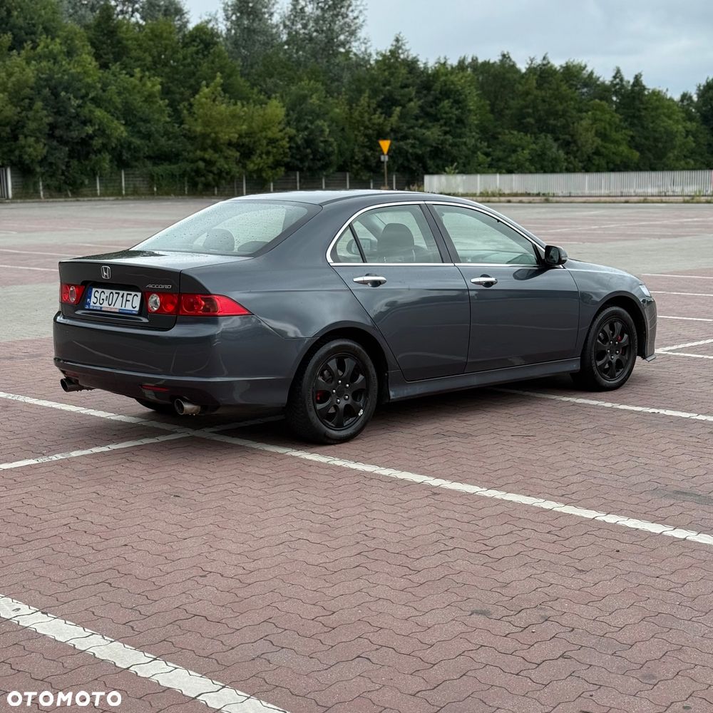 Honda Accord 2.0 Executive - 4