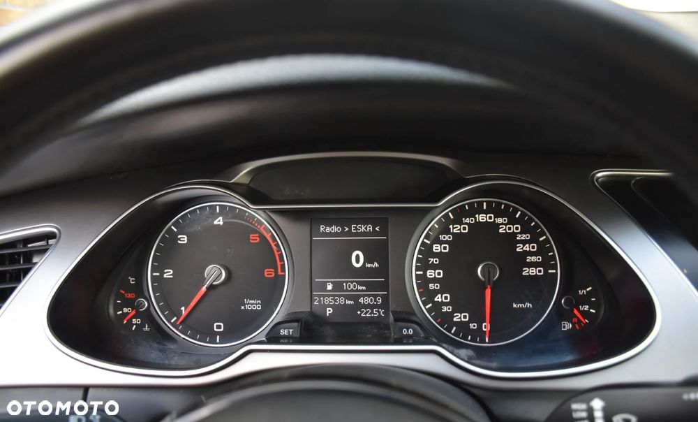 Audi A4 Avant 2.0 TDI DPF multitronic S line Sportpaket - 23