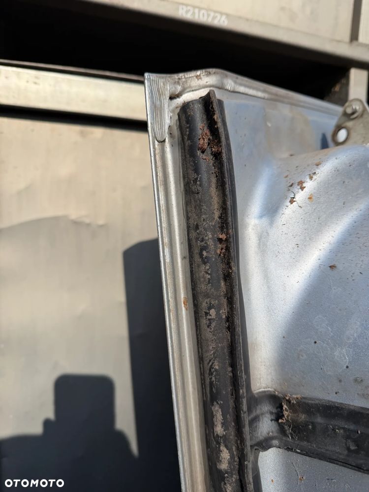 Drzwi prawe Volkswagen Bora kombi kolor LA7W przednie przód OE - 4