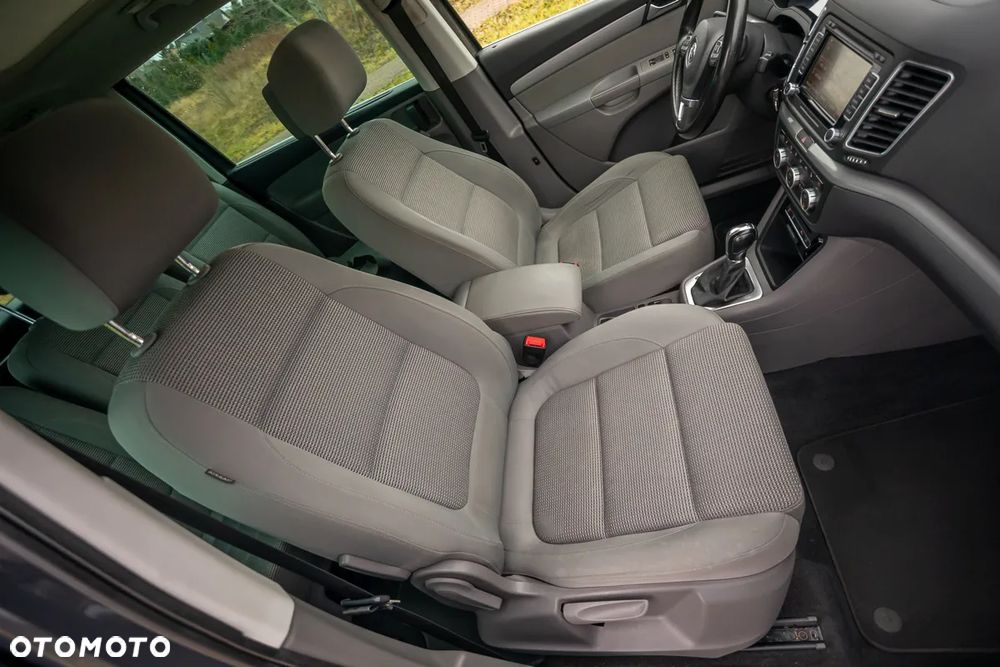 Volkswagen Sharan 2.0 TDI DSG BlueMotion Technology Comfortline - 33