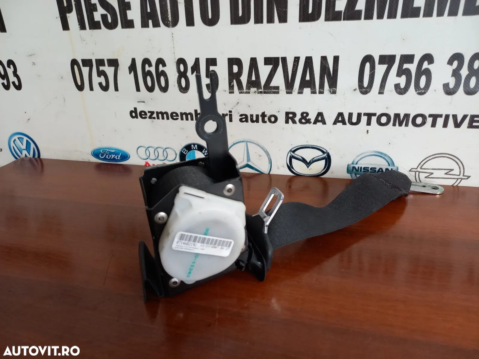 Centura Dreapta Spate Bmw E90 - Dezmembrari Arad - 2