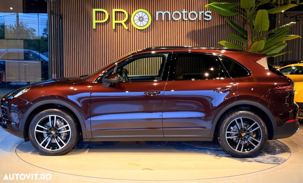 Porsche Cayenne - 6